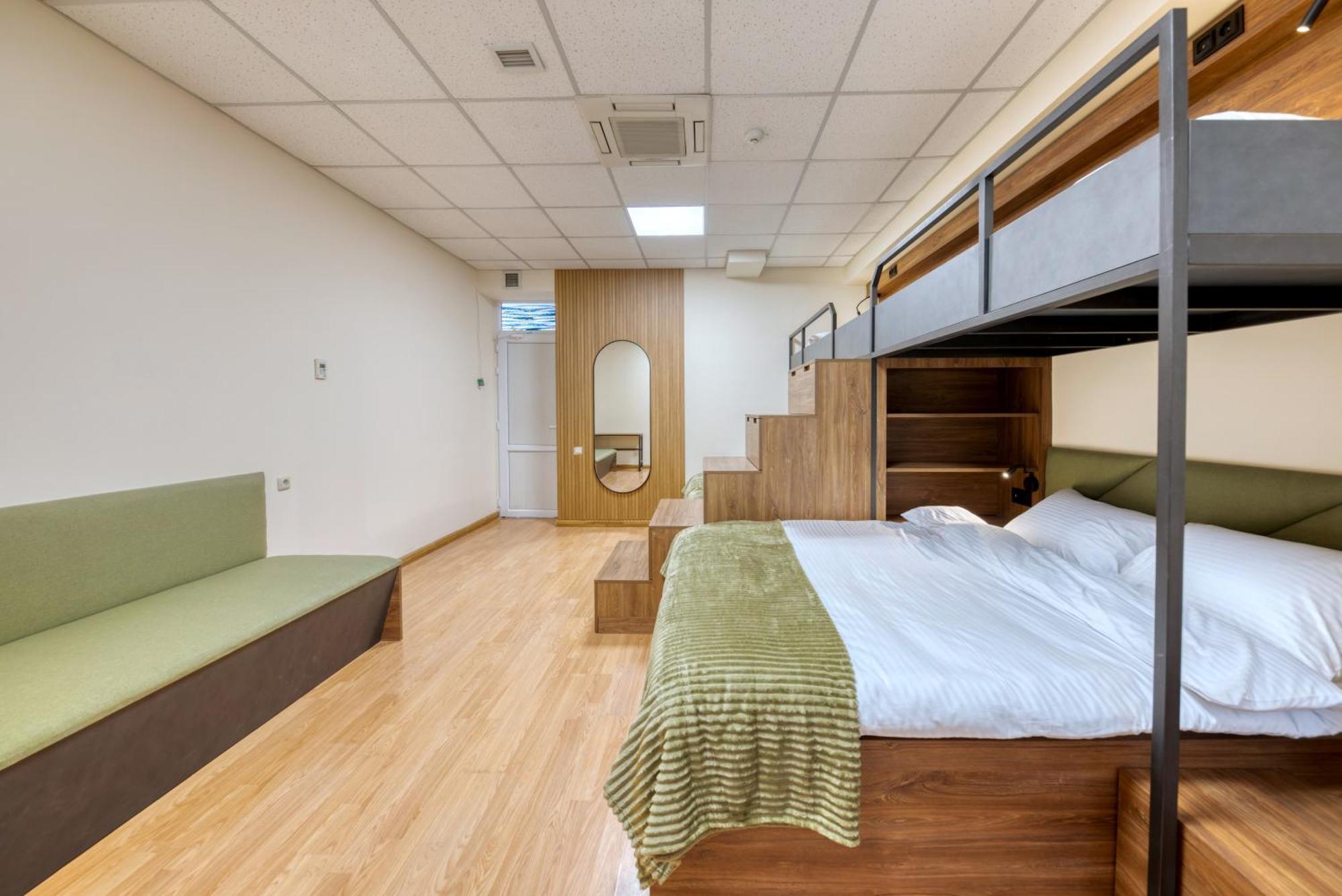 Tropica Inn Hotel Erywań Zewnętrze zdjęcie