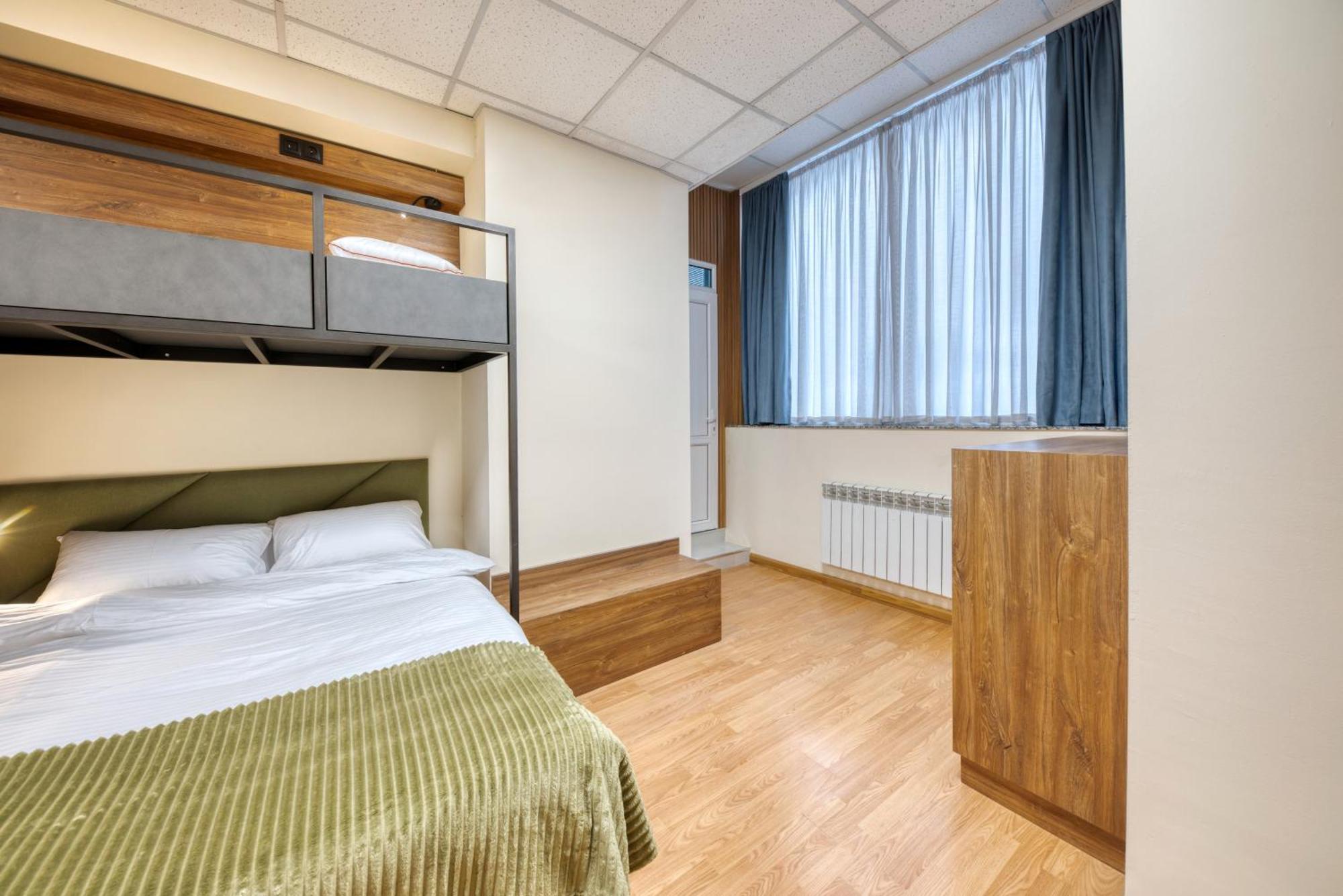 Tropica Inn Hotel Erywań Zewnętrze zdjęcie